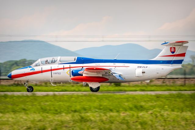 Aero L-29 Delfin (OM-FLP)