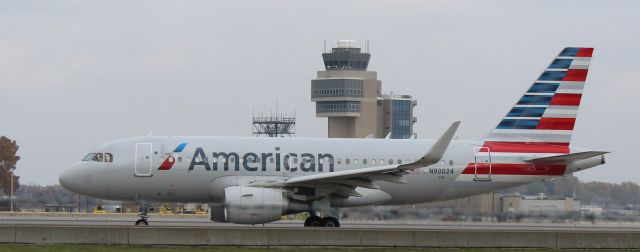 Airbus A319 (N90024)