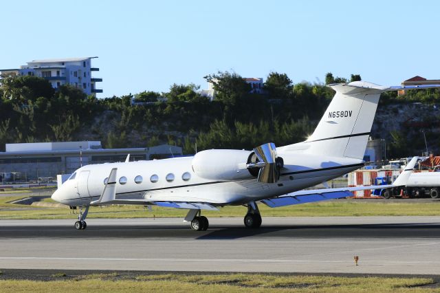 Gulfstream Aerospace Gulfstream IV (N658DV) - N658DV taxing to line up at TNCM