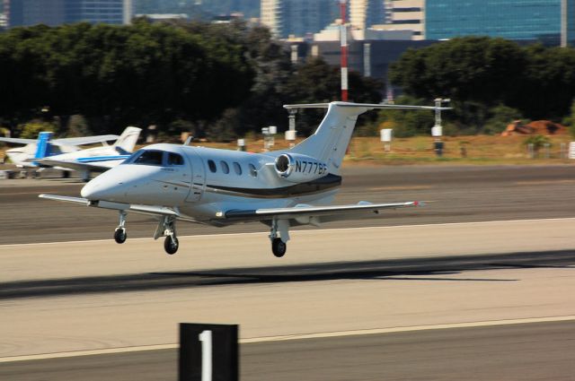 Embraer Phenom 100 (N777BF)