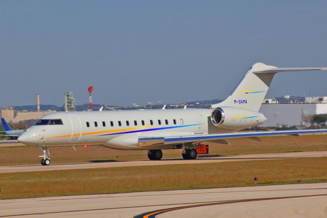 Bombardier Global Express (M-SAMA)