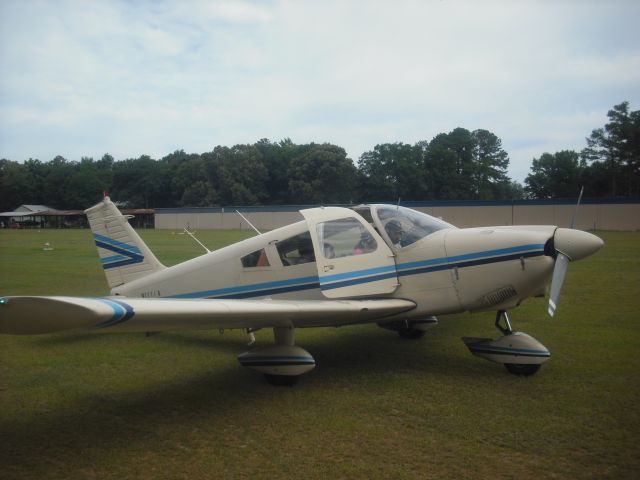 Piper Cherokee (N111TA)