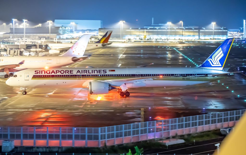 Boeing 787-8 (9V-SCC)