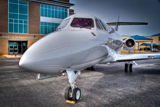 Hawker 800 (N406J)
