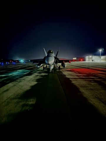 16-5399 — - Late night Hornet Arrival