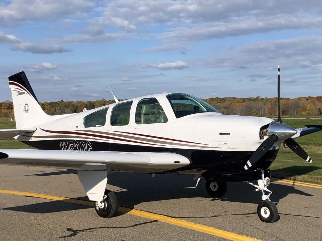 Beechcraft Bonanza (33) (N1520G)