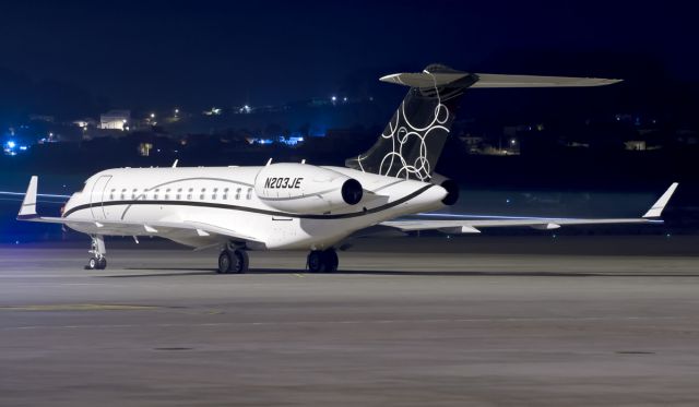 Bombardier Global Express (N203JE)