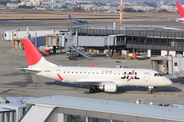 Embraer 170/175 (JA216J)