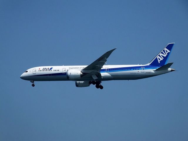 Boeing 787-9 Dreamliner (JA830A)