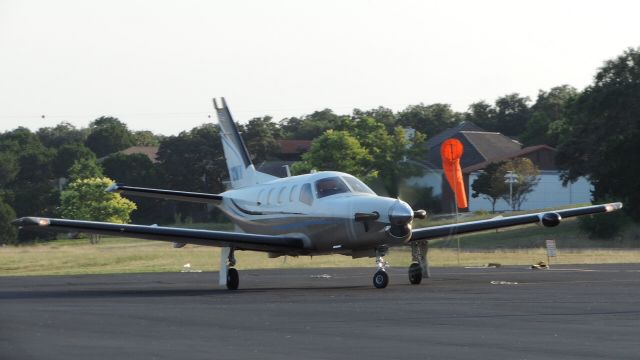 Socata TBM-700 (N512WH)