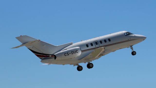 Hawker 800 (CS-DUC)