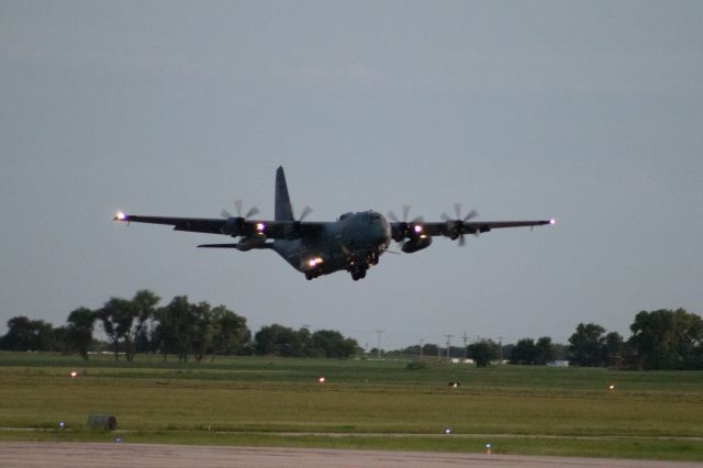 Lockheed C-130 Hercules —