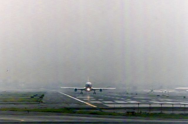 Lockheed L-1011 TriStar — - KEWR Early 80s