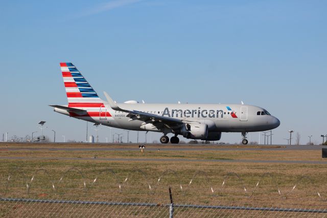 Airbus A319 (N4005X)