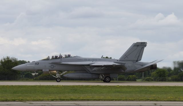 MCDONNELL DOUGLAS Super Hornet (16-6454) - Airventure 2018