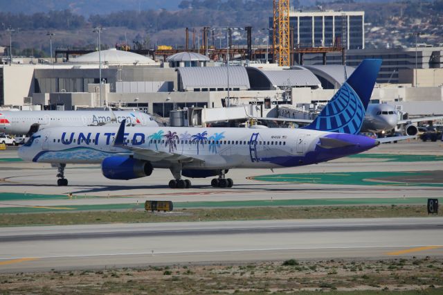 Boeing 757-200 (N14106)