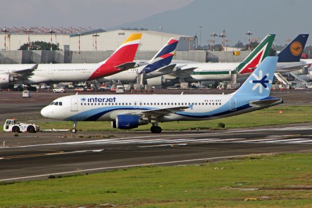 Airbus A320 (XA-BAV) - Interjet / Airbus A320-214 - MSN 5372 / XA-BAV / MMMX 06/2019