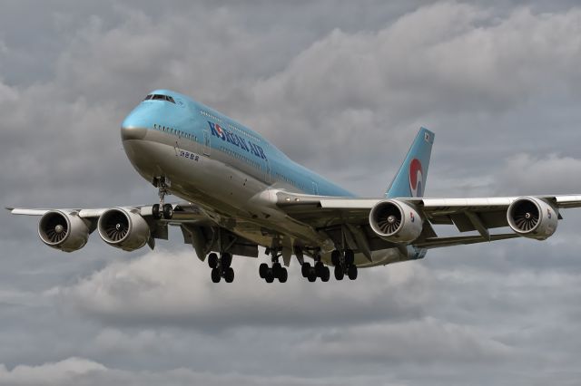 BOEING 747-8 (HL7636) - 4th August, 2024: Flight KE 907 from Incheon on short finals to runway 27L at London Heathrow. 