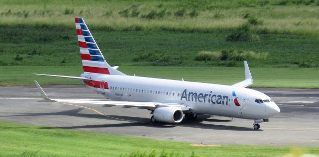 Boeing 737-800 (N894NN)
