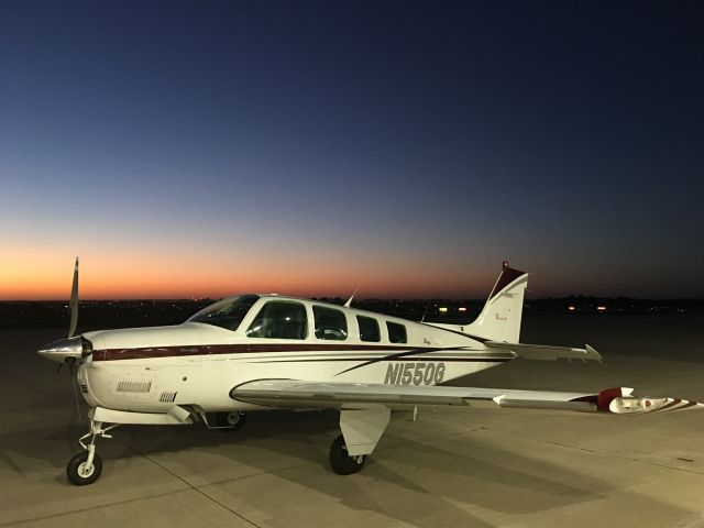 Beechcraft Bonanza (36) (N1550G)