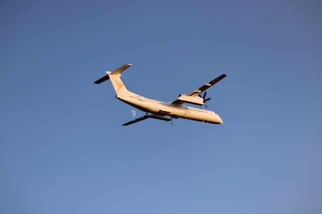 de Havilland Dash 8-400 (C-FPQI) - ð
