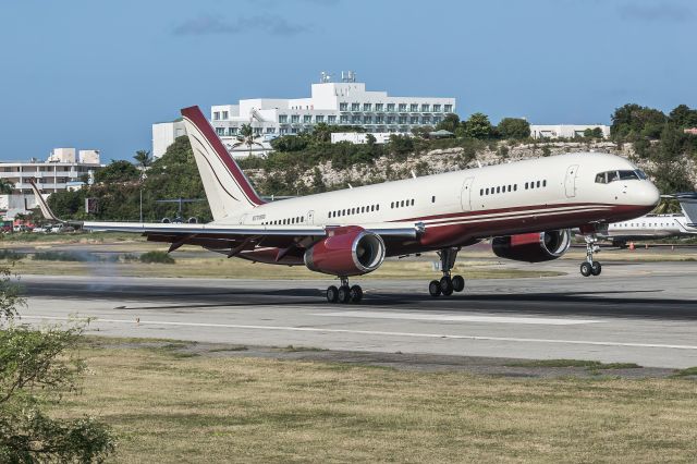 Boeing 757-200 (N770BB)