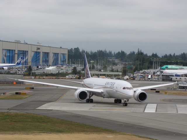 Boeing 787-8 (N29907) - UNITED AIRLINES N29907 DELIVERY FLIGHT 8-1-2013br /br /Watch some full livery here br /br /a rel=nofollow href=http://www.youtube.com/user/OwnsGermanyhttp://www.youtube.com/user/OwnsGermany/a