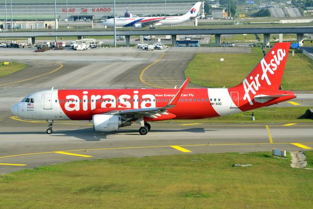 Airbus A320 (9M-AQQ)