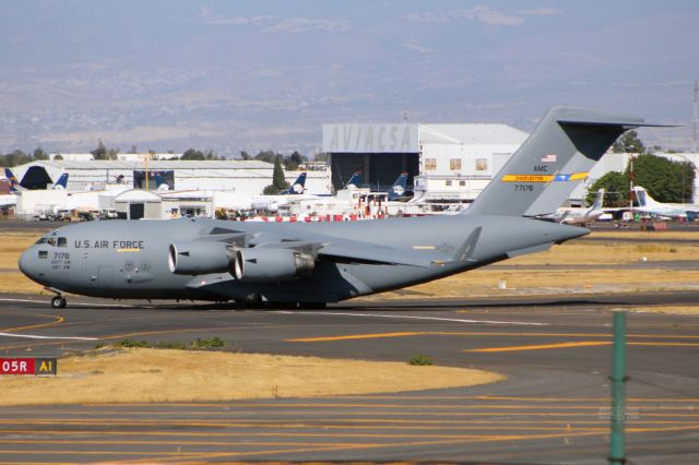 Boeing Globemaster III (N77178) - U.S. Air Force / McDonnell Douglas C-17A Globemaster III / 77178 / MMMX 04/2021