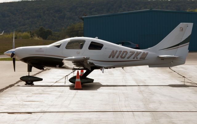Cessna 400 (N107KM) - Speed!