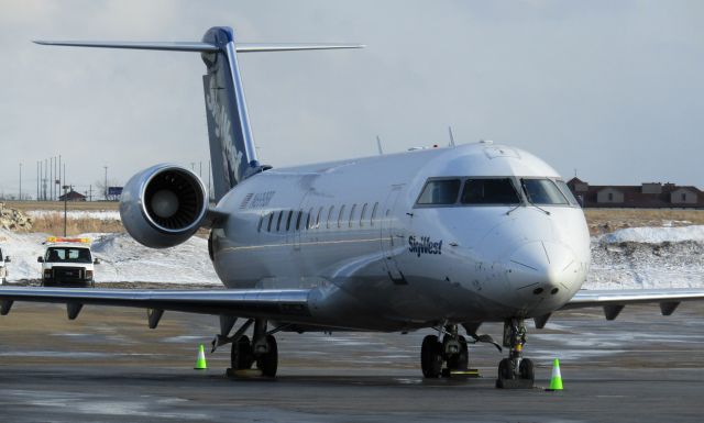 Canadair Regional Jet CRJ-200 (N699BR) - Cool view of a SkyWest livery CRJ200!!