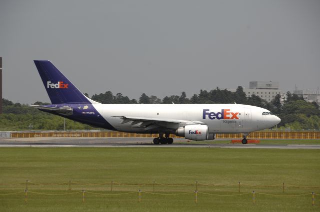 Airbus A310 (N428FE) - Departure at Narita Intl Airport 16R on 2011/6/28