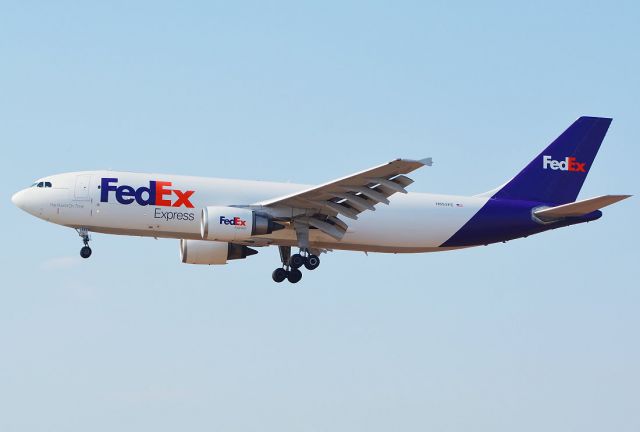 Airbus A300F4-600 (N653FE)