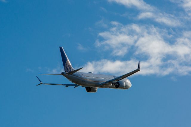 Boeing 737-700 (N27509)