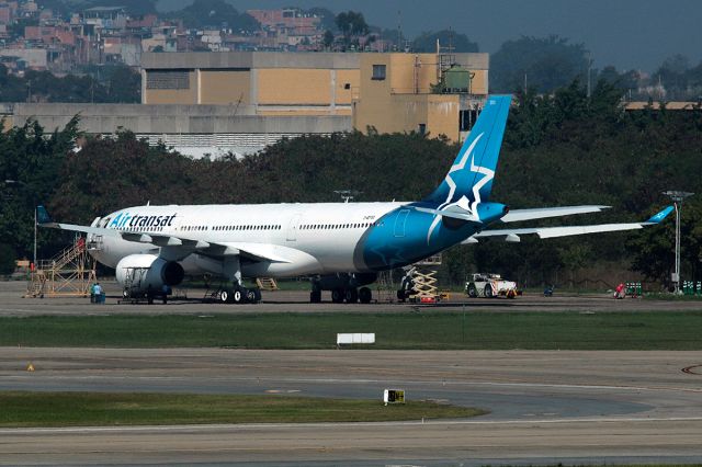 Airbus A330-300 (C-GTSD)