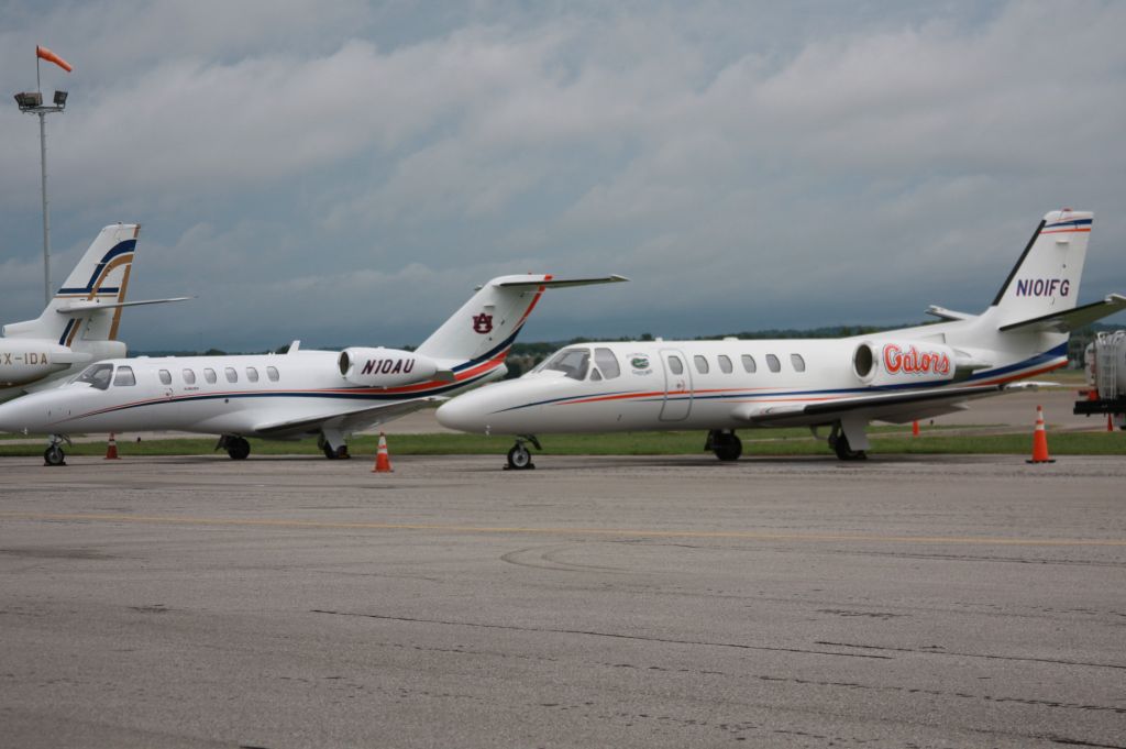 Beechcraft Super King Air 200 (N101FG) - Auburn and Florida on the ramp in Huntsville, AL