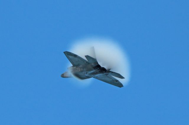 Lockheed F-22 Raptor (04-4072) - A USAF Air Combat Command (ACC) Lockheed Martin F-22A Raptor, 04-4072, cn 645-4072, pushing through the humid Cleveland sky during rehearsal on 2 Sept 2016 before the Cleveland National Air Show. 