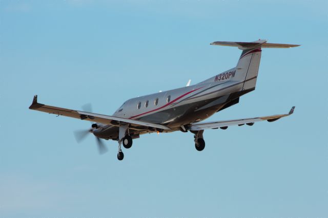 Pilatus PC-12 (N320PW)