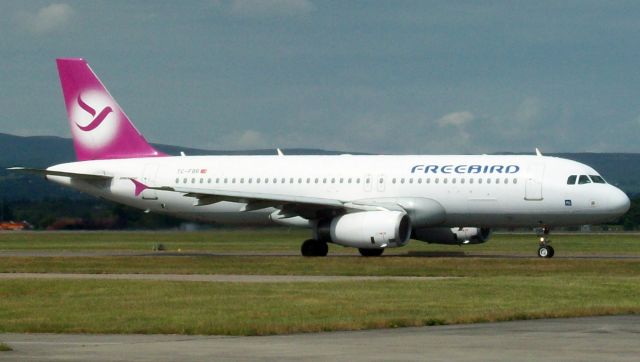 Airbus A320 (TC-FBR) - Freebird