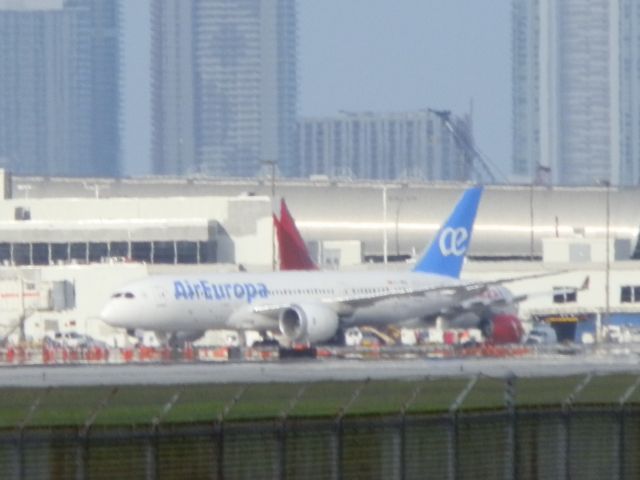 Boeing 787-8 (EC-MPE)