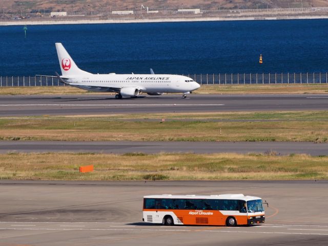 Boeing 737-700 (JA324J)