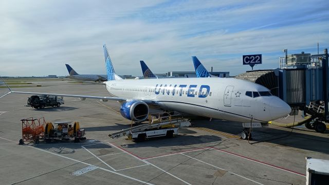 Boeing 737 MAX 9 (N37532)