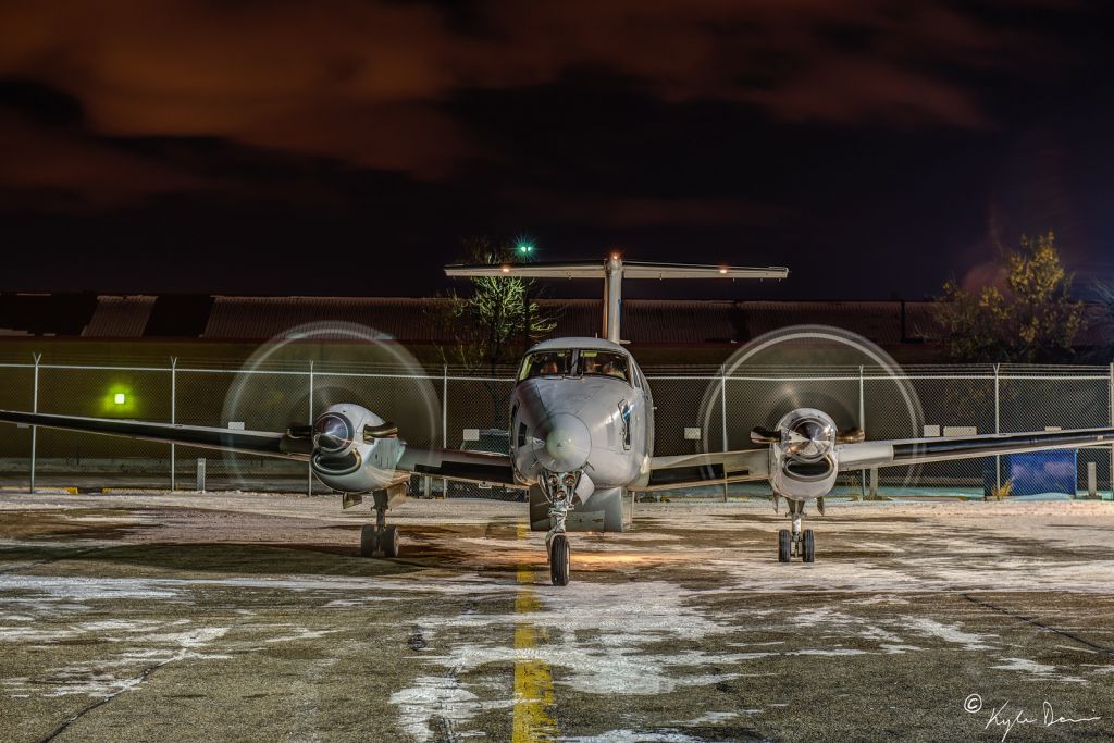 Beechcraft Super King Air 200 (BXH353)