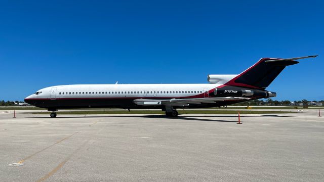 BOEING 727-200 (N727NK)