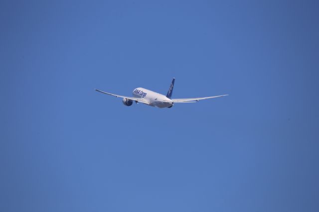 BOEING 777-200LR (JA772F)