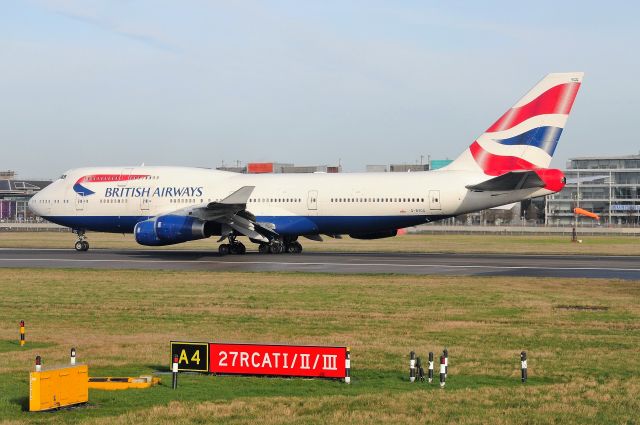 Boeing 747-400 (G-BYGG)