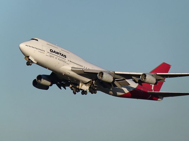 Boeing 747-200 (VH-OJQ)