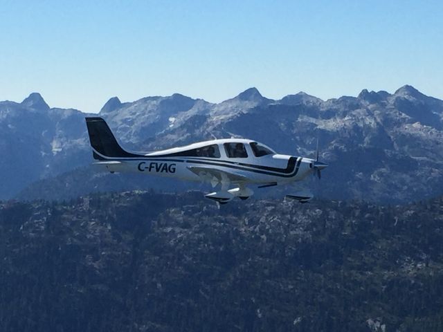 Cirrus SR-20 (C-FVAG)