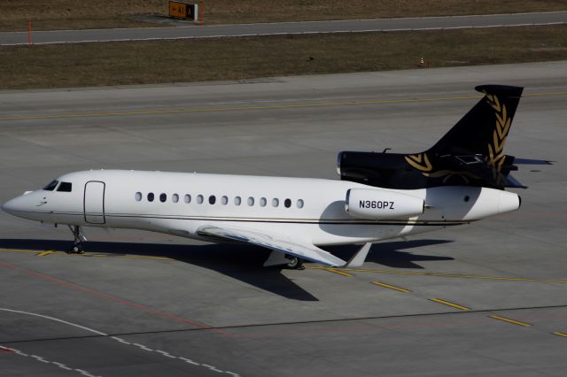 Dassault Falcon 7X (N360PZ)