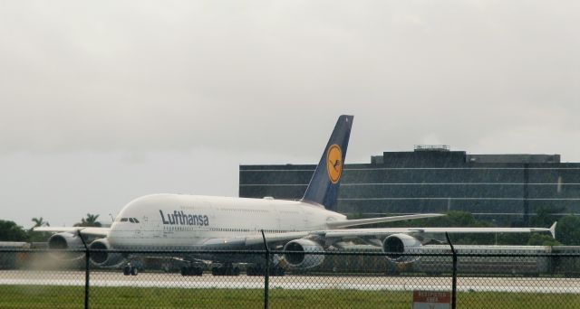 Airbus A380-800 (D-AIMI)